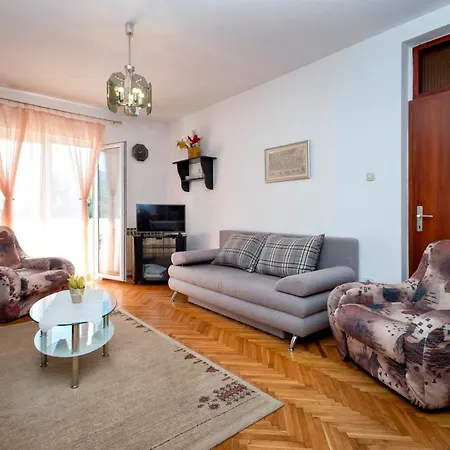 Draganic Apartman Jelsa